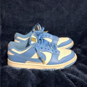 Nike Blue and White Women's Sneakers